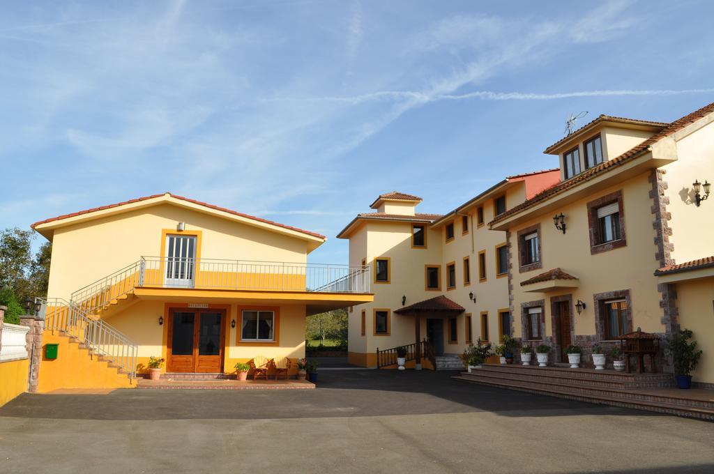 Hotel Alonso Llanes Exterior photo